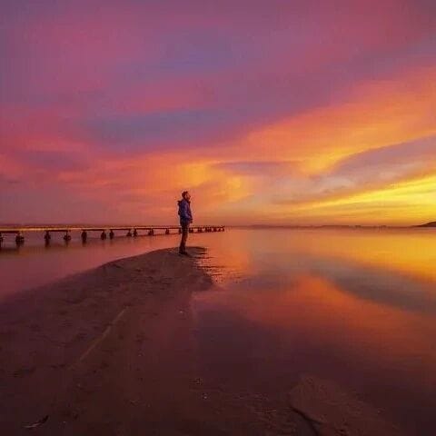 Translate the following blog post title into English, concise and natural. Return plain text only without quotes.
谷歌推出 LLM-Evalkit,为提示词工程带来秩序与可衡量性