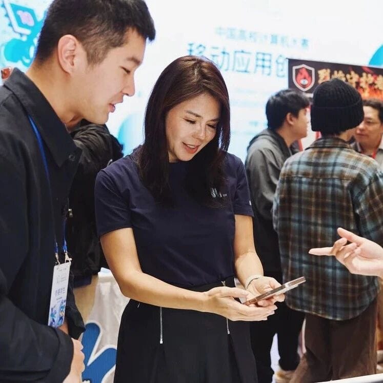 Decade-long Mobile App Innovation Contest Concludes, Apple Mobile App Incubation Fund “Launches”