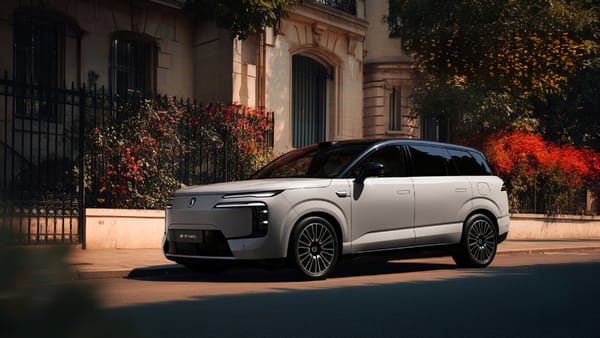 Starting at 299,800 Yuan, Equipped with Easy Three-Way System, Denza N8L Aims for 10,000 Monthly Sales