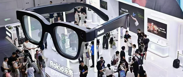 The First AI Glasses Recommended by Tim from Movie Hurricane, Redefining the “Tech Fashion Accessory”